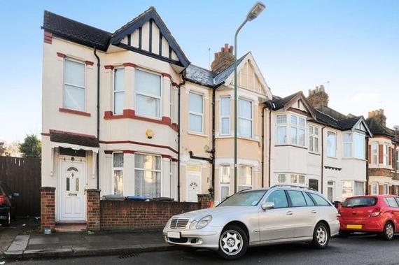 3 bedroom Semi-Detac...